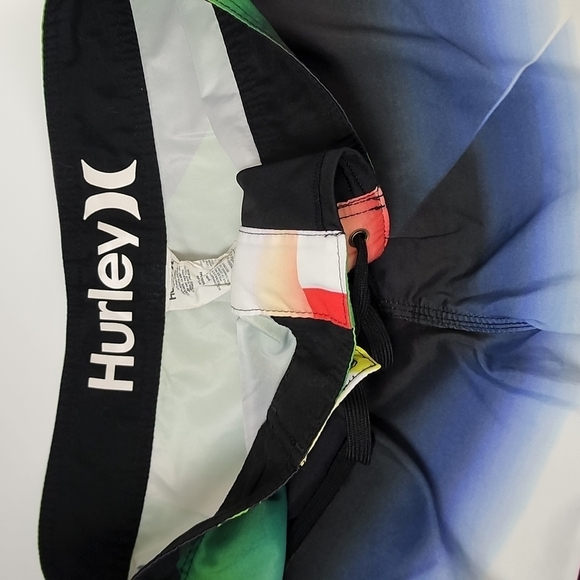⭐️3/ $30⭐️ Hurley Men's Swim Shorts Trunks Multi Coloured Size 30 - Picture 8 of 12